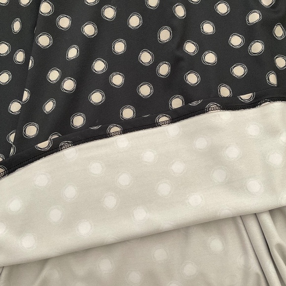 Chicos half zip long sleeve pullover top.  Size 2 (Chico sizing) Black & cream. - Picture 8 of 9